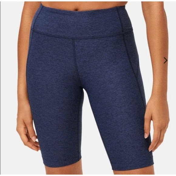 Outdoor Voices Navy size Small Warmup Biker Shorts - Picture 1 of 4